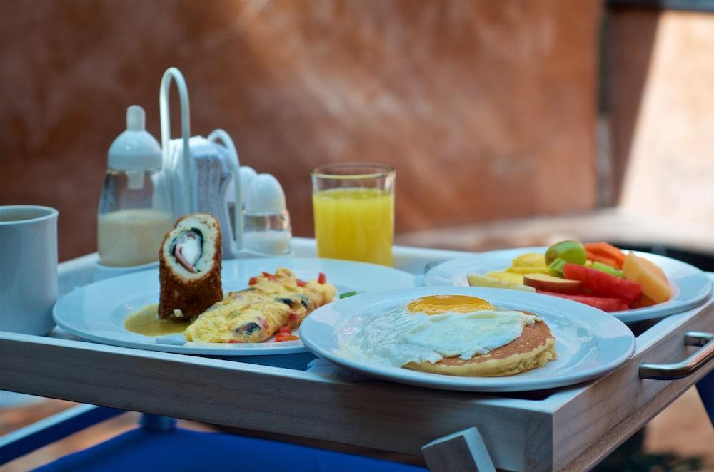 Hotel Mercurio - Gay Friendly Puerto Vallarta Dış mekan fotoğraf